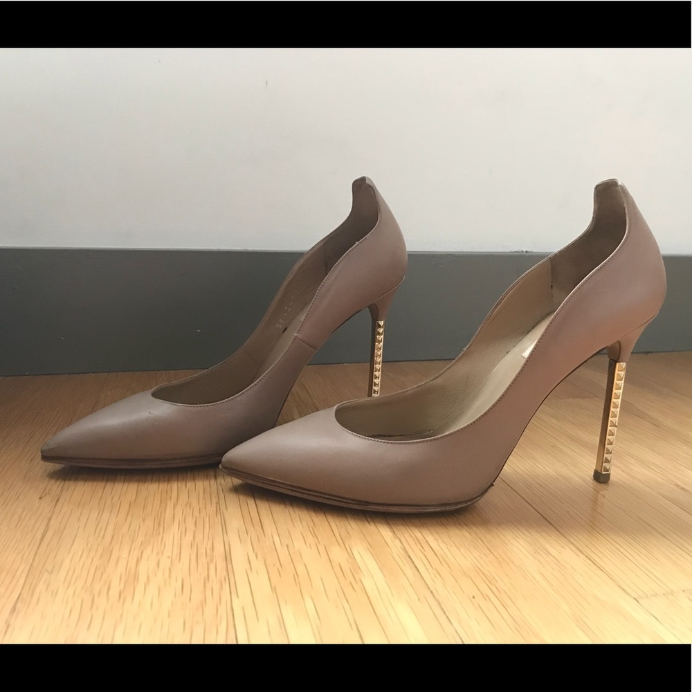 Valentino Rockstud Nude Pump Heel